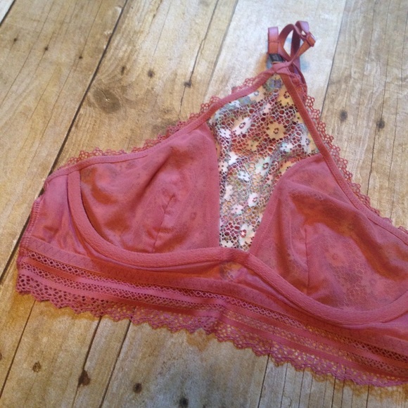 Victoria's Secret High Neck Set - Picture 6 of 8